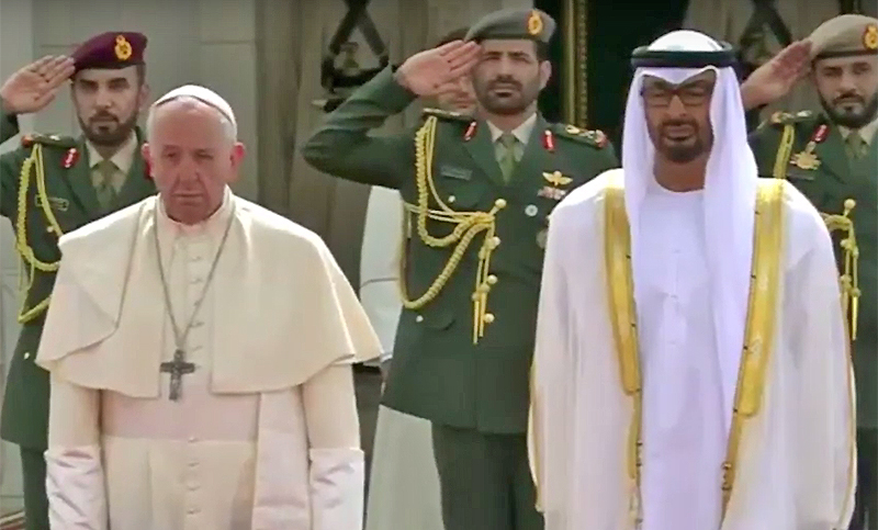 El papa en Emiratos Árabes Unidos para mostrar su fraternidad con los musulmanes