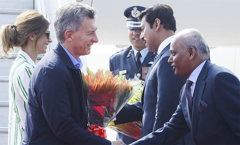 Gira asiática: Macri arribó a la India acompañado de 120 empresarios