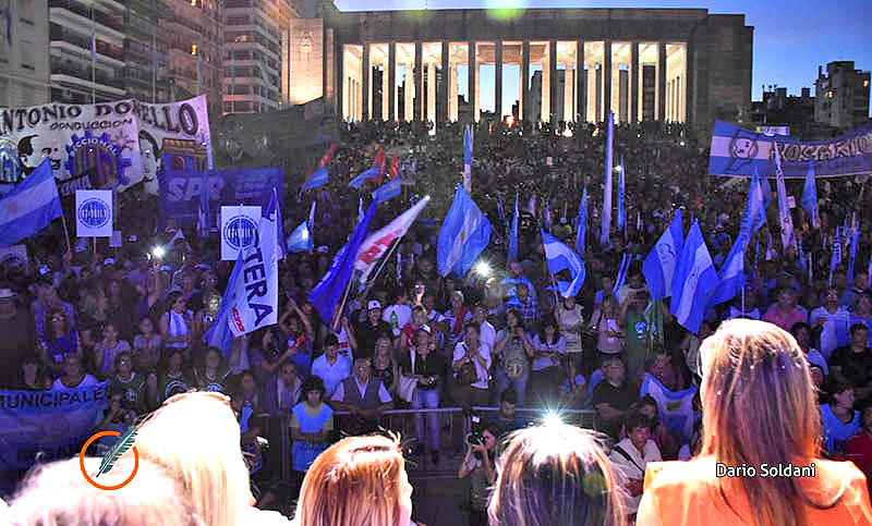 Rosario #27F: multitudinaria movilización contra los tarifazos y el ajuste