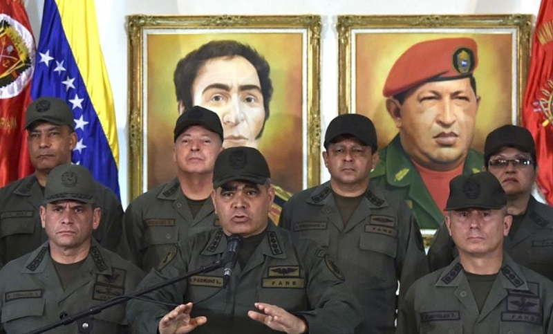 Venezuela declara alerta militar y cierra frontera con Curazao