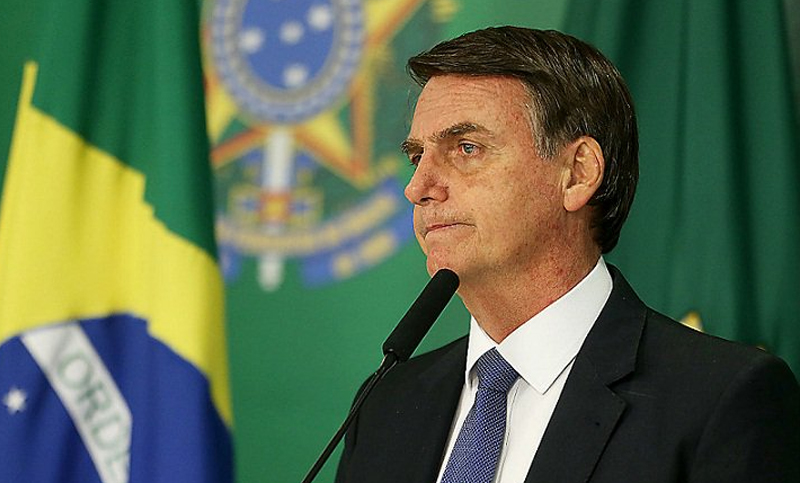 Bolsonaro está “estable” tras sufrir complicaciones por cirugía
