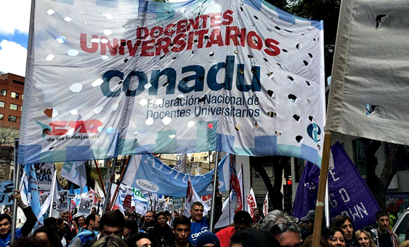 Docentes universitarios consideraron insuficiente la oferta del Gobierno