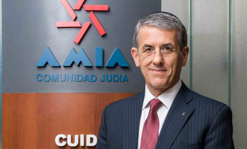 Tras las críticas en su contra, el presidente de la Amia pidió licencia