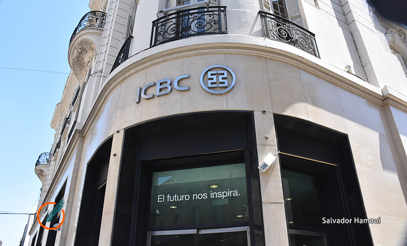 No invierte nadie: se desplomaron los préstamos bancarios al sector privado