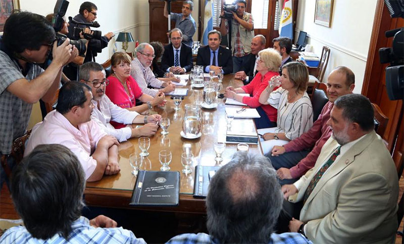 Paritaria Docente: desacuerdos y cuarto intermedio entre Amsafe y el gobierno