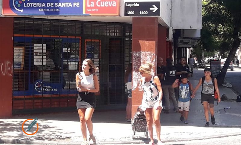 Balearon a un comerciante durante un robo en pleno centro