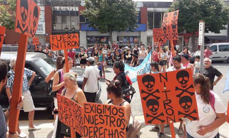 Vecinos reclamaron por un ciudad «sin veneno» frente a la Municipalidad