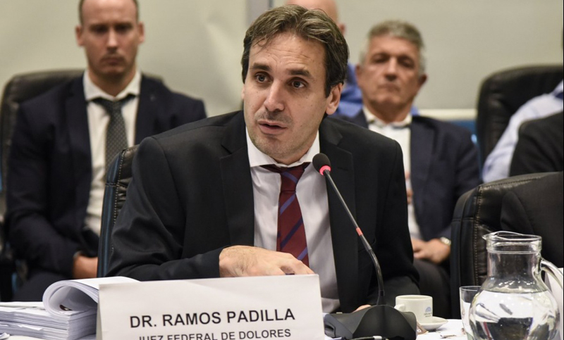 Rodeado de hermetismo, Ramos Padilla expuso ante la Comisión de Inteligencia