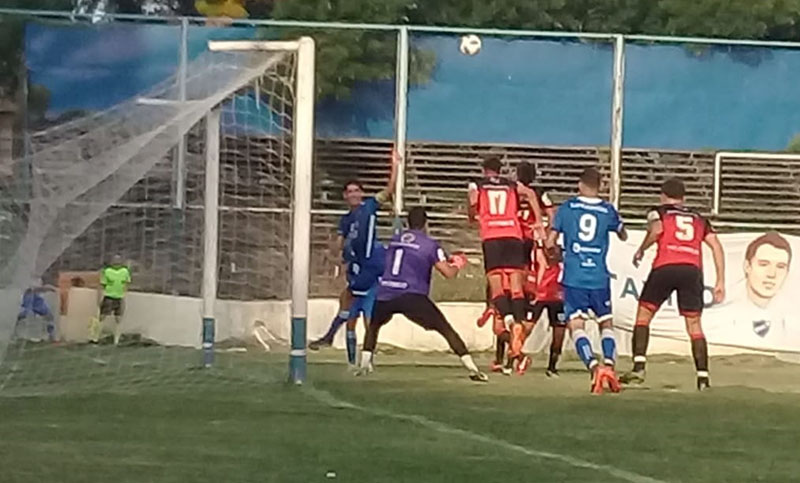 Argentino no tuvo volumen de juego y cayó ante Juventud Unida