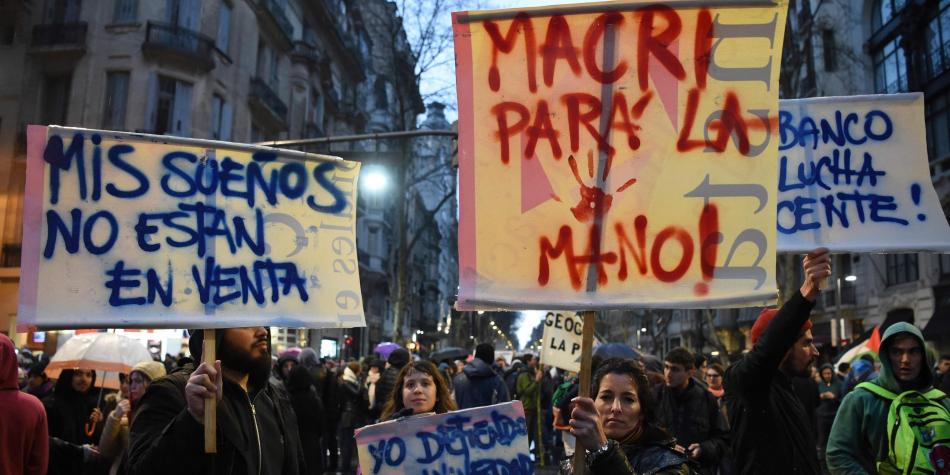 Advierten que la “autoinfligida” recesión será más prolongada que la de 2001