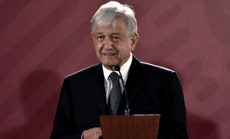 Cuestionan a López Obrador por la exigencia de disculpas al rey de España por la conquista