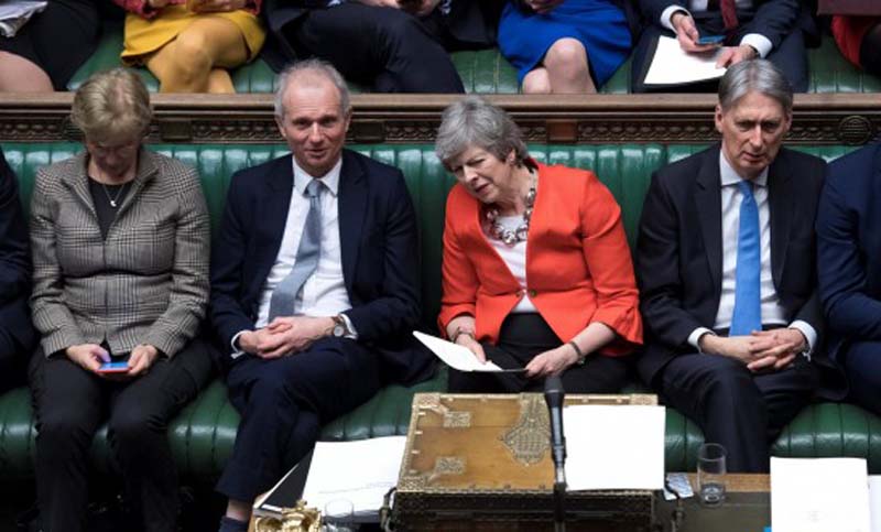 El Parlamento británico rechazó el acuerdo del Brexit
