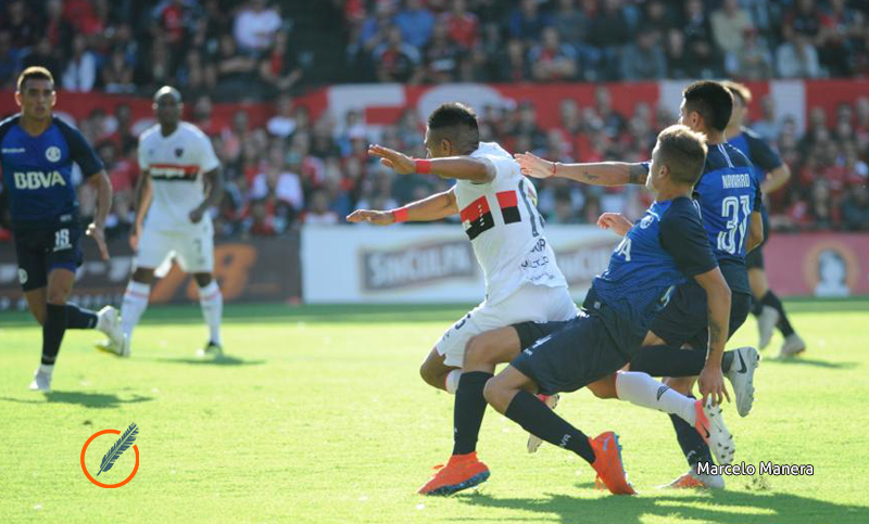 Newell’s hizo poco ante Talleres y volvió a perder en la Superliga