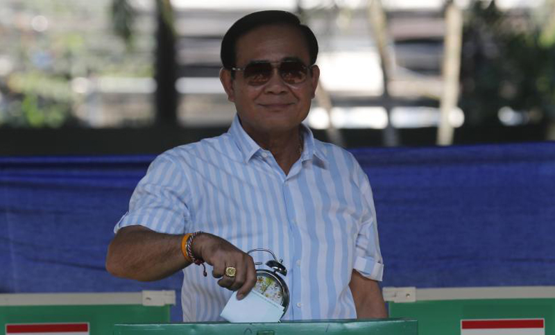 La oposición tailandesa se declara ganadora y anuncia un gobierno de coalición