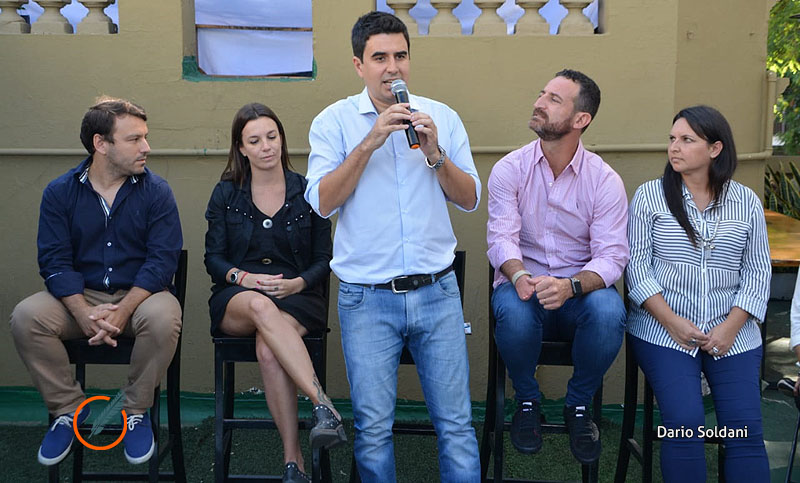 Toniolli presentó la lista “Llegó la hora” de precandidatos a concejales de Rosario