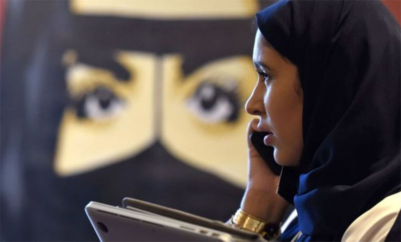 Google se niega a dar de baja una aplicación para «controlar» mujeres en Arabia