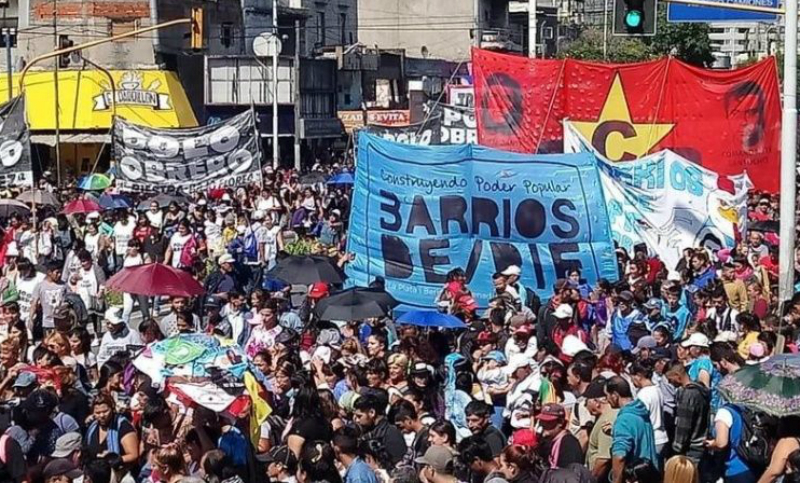 Organizaciones se concentraron en Buenos Aires por la Emergencia Social