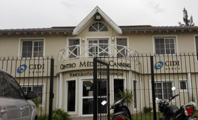Detuvieron en Ezeiza a un médico por eyacular en la espalda de una paciente