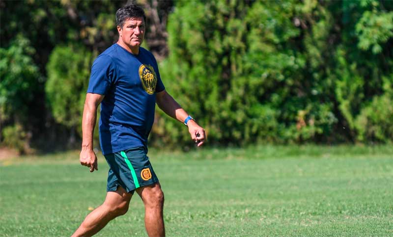 Chamot es el nuevo DT de Libertad de Paraguay y enfrentará a Central en la copa