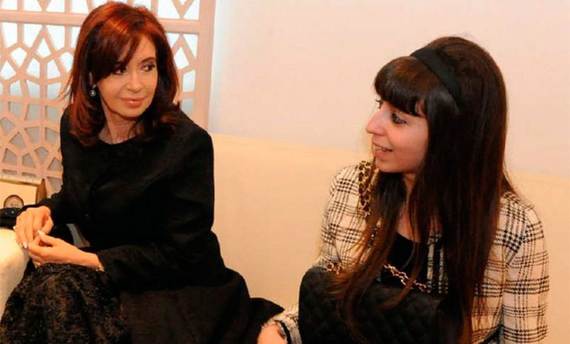 Cristina Kirchner viajó a Cuba esta madrugada para visitar a su hija Florencia