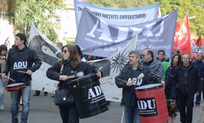 Docentes universitarios de San Luis se adhieren al paro de la Conadu Histórica