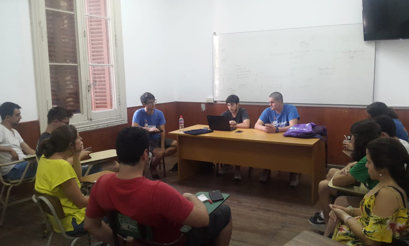 La Federación Universitaria de Rosario repudió el «ajuste al campo estudiantil»