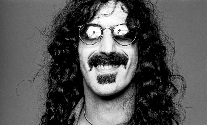 Un holograma de Frank Zappa saldrá de gira