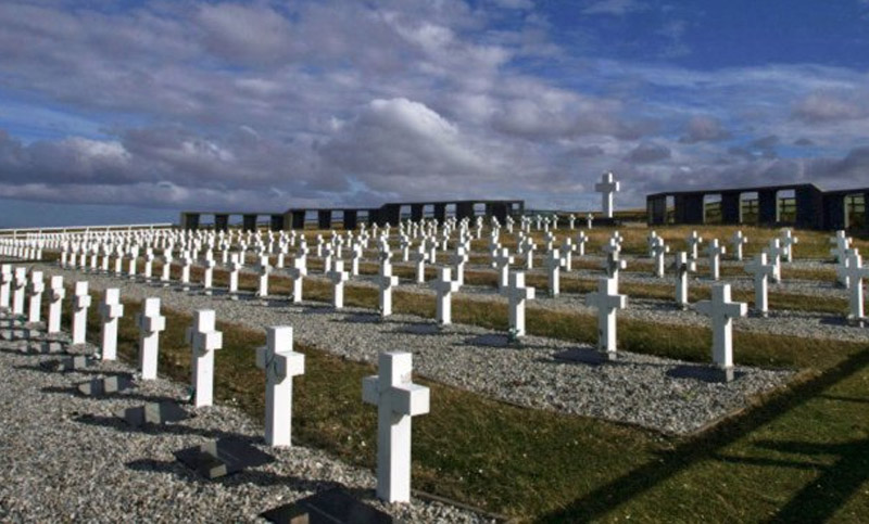 Se identificaron otros dos soldados caídos en Malvinas: sólo quedan 10 por reconocer