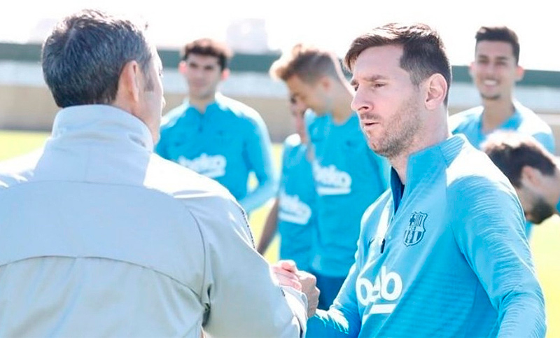 Messi ya entrena con Barcelona y perfila su regreso para el clásico