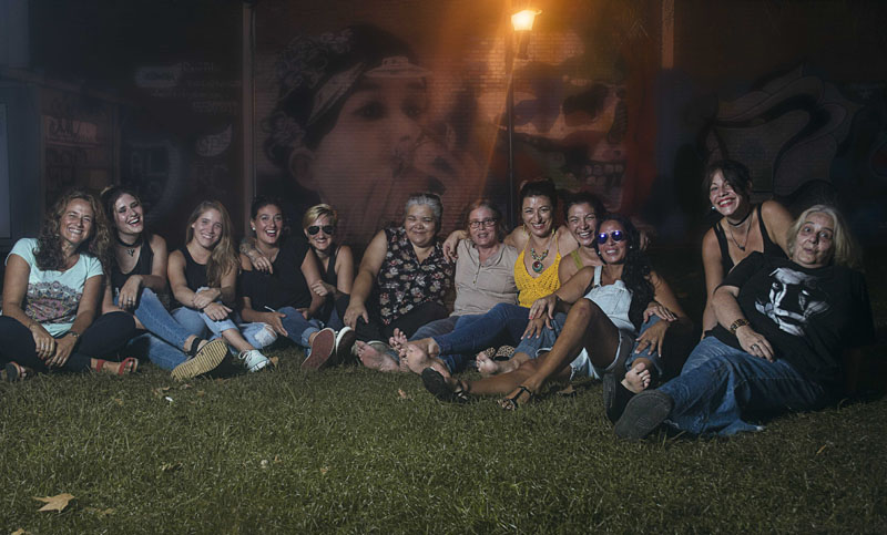 Rock con Perfume de Mujer homenajea al género femenino del 2×4