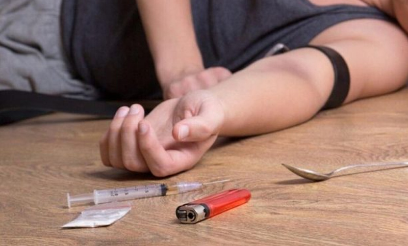 Estados Unidos alcanza su récord en muertes por alcohol, drogas o suicidios