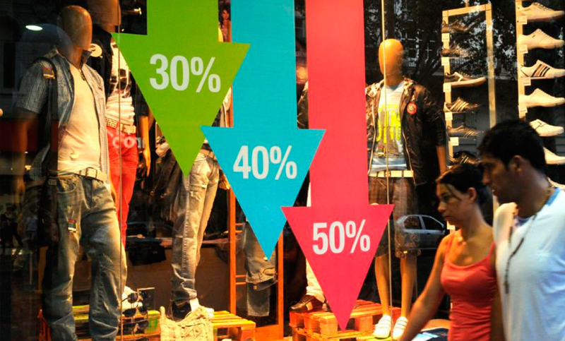 En marzo las ventas en comercios cayeron 13,2%