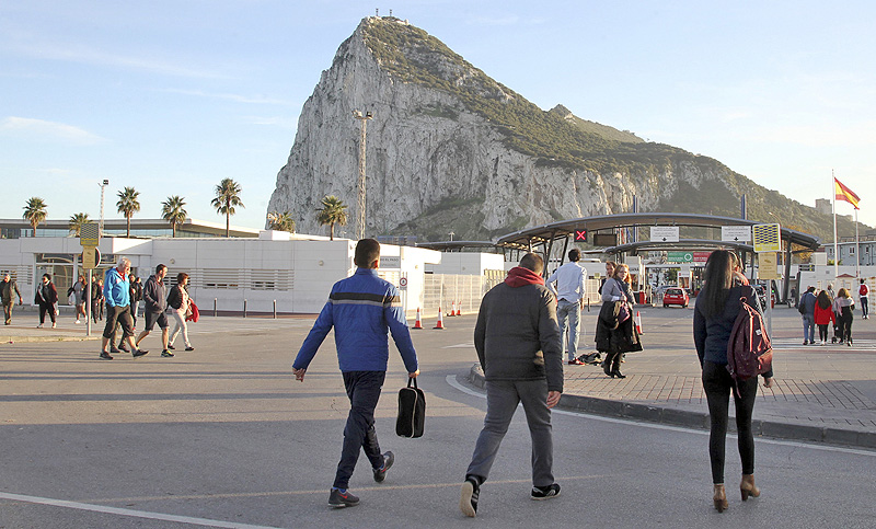 La Comisión Europea aprobó la exención de visados con una ley que llama «colonia» a Gibraltar