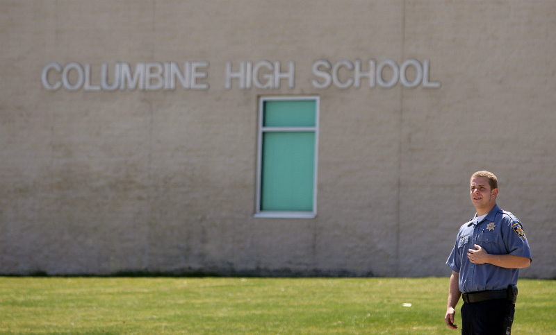 A 20 años de la masacre de Columbine, la polémica continúa por la venta de armas