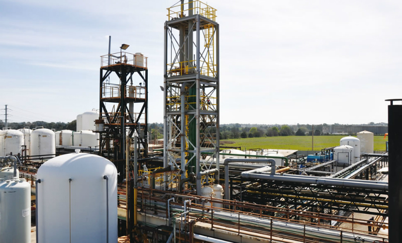 Se acentúan las caídas en las áreas química y petroquímica