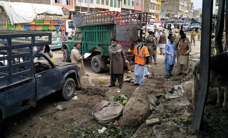 Estalló una bomba en un mercado paquistaní y dejó 16 muertos
