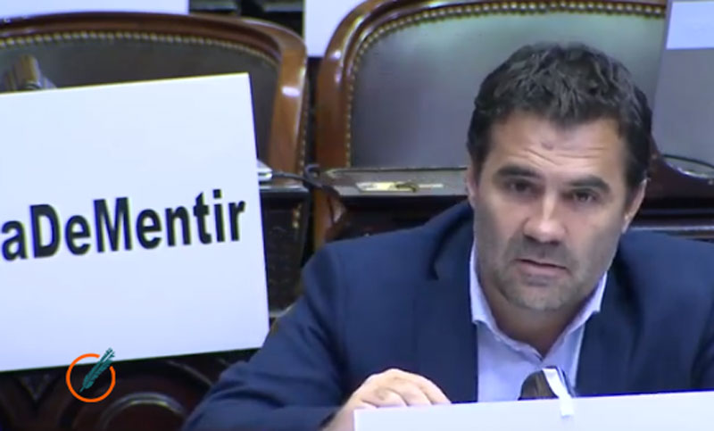 Darío Martínez cruzó a Peña y le dijo que «es una máquina de mentir»