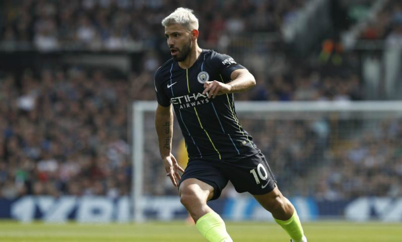 Agüero no jugará ante el Cardiff por una molestia muscular
