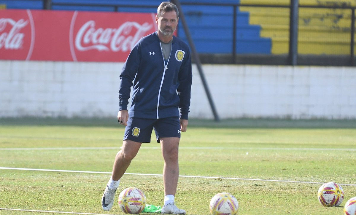 Cocca probó con cinco en el fondo