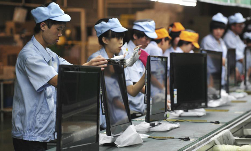 Inédita protesta de trabajadores chinos contra las jornadas laborales extenuantes