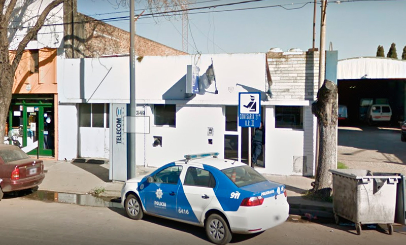 Denunció el robo de su auto, fue a recuperarlo y quedó detenido por varios asaltos a taxistas