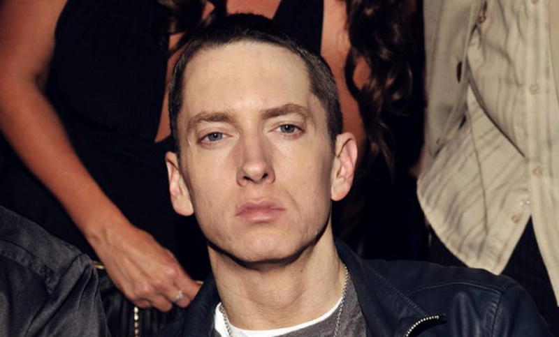 Eminem celebra once años de lucha y sobriedad