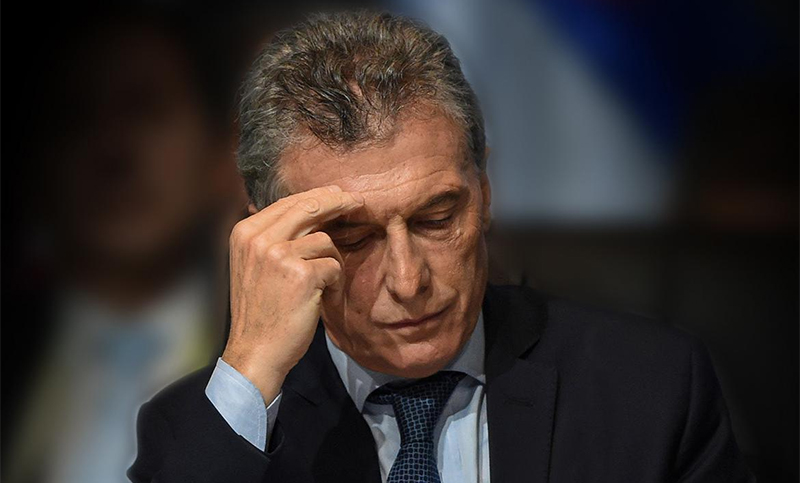 Wall Street y el Círculo Rojo le piden a Macri que baje su candidatura