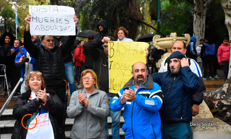Compañeros y familiares de taxistas fallecidos piden justicia y seguridad