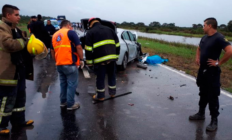Cinco muertos, entre ellos tres rosarinos, en tremendo choque en la ruta 95