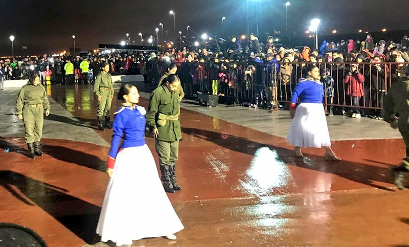 En la zona más austral del país también hubo una multitudinaria Vigilia de Malvinas