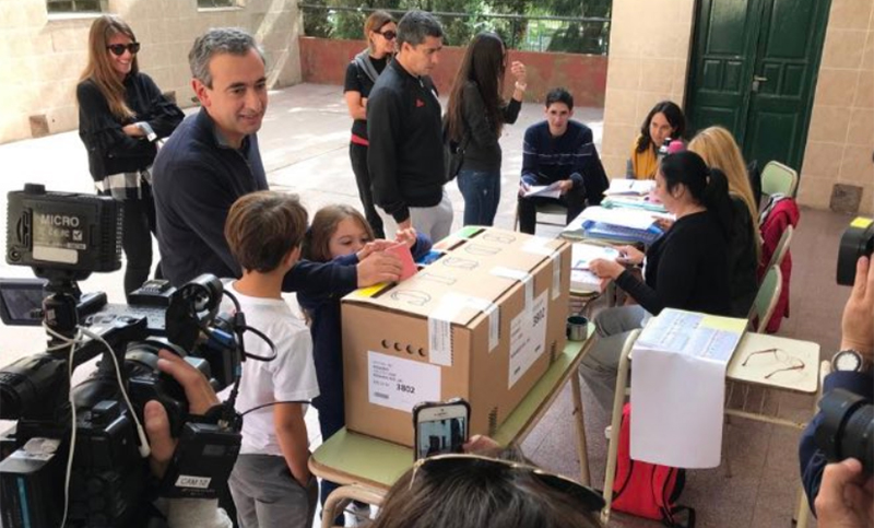 Javkin luego de emitir su voto: «Las expectativas son siempre las mejores»