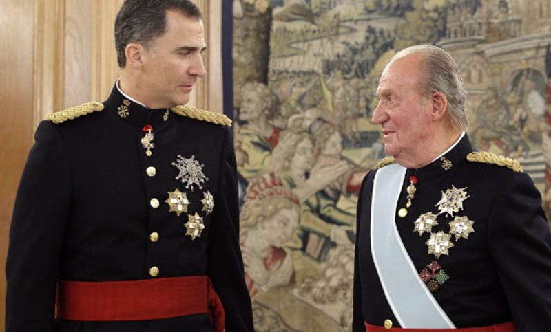 El rey emérito de España, Juan Carlos se retira de la vida pública