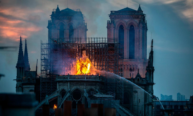 Diputados de Francia definen la reconstrucción de la catedral de Notre Dame