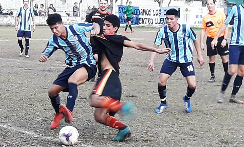 San Roque le ganó a Banco, en un partido caliente de la Pinasco